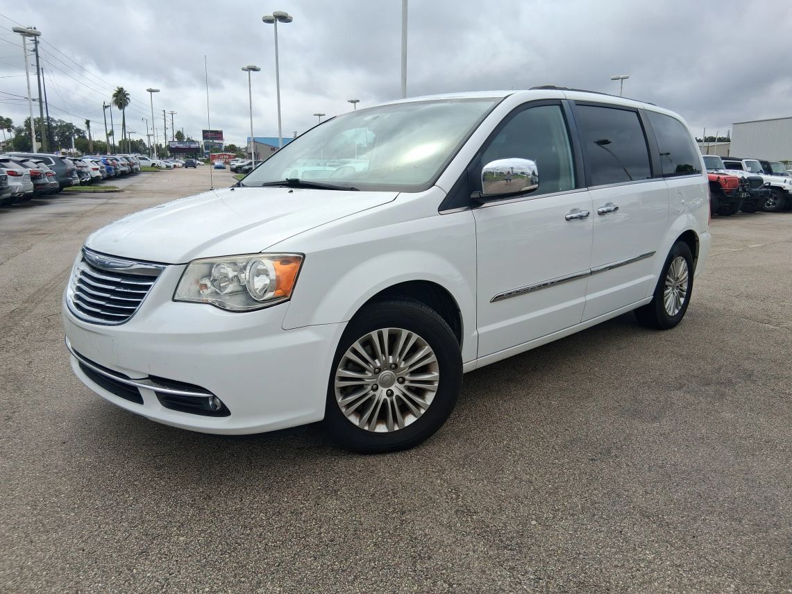 2015 Chrysler Town & Country Touring-L Minivan 4D