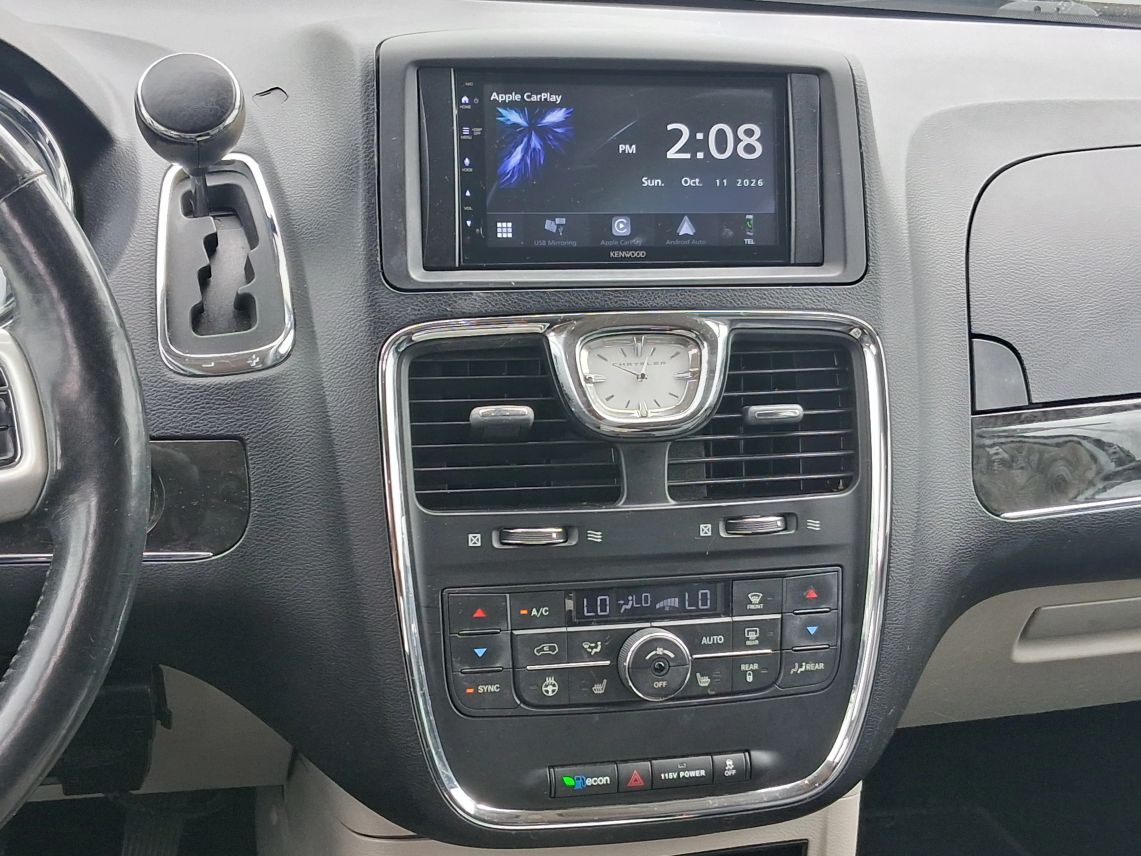 2015 Chrysler Town & Country Touring-L Minivan 4D Maitland FL