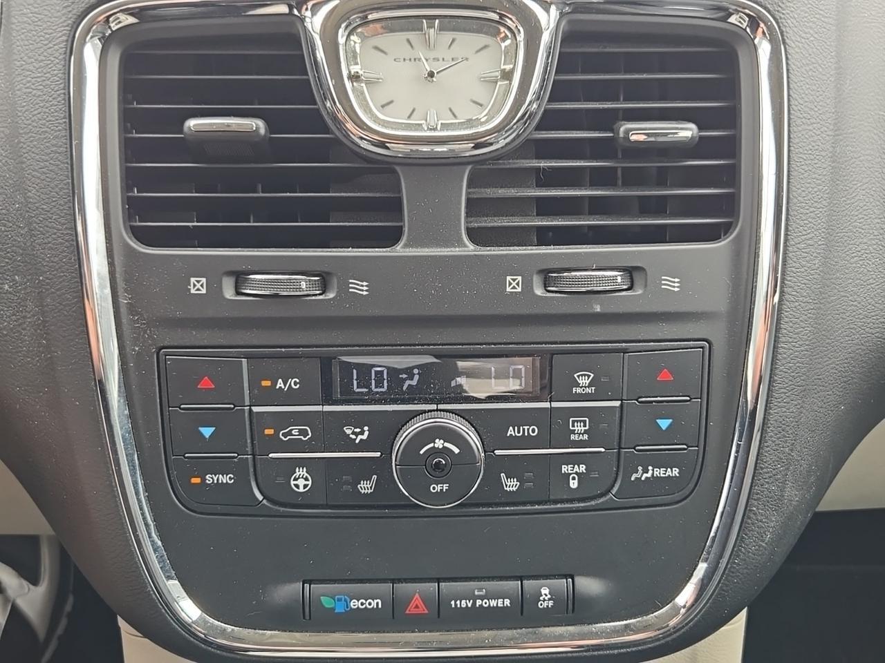 2015 Chrysler Town &amp; Country Touring-L Fredericksburg VA