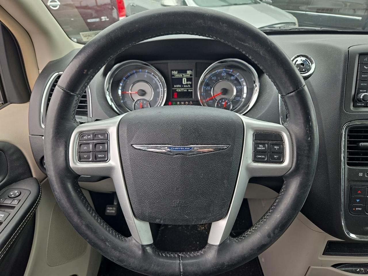 2015 Chrysler Town &amp; Country Touring-L Fredericksburg VA