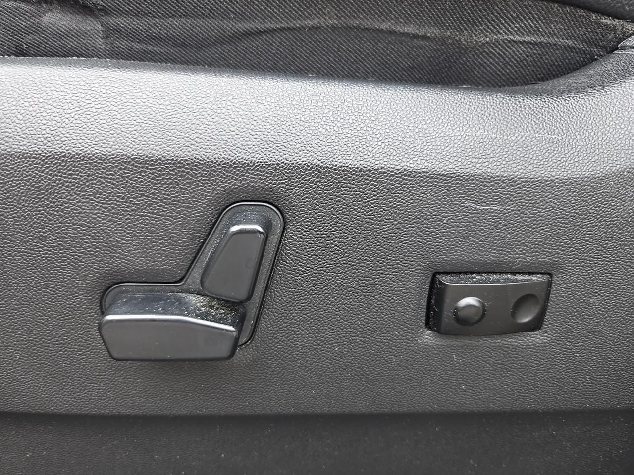 2015 Chrysler Town &amp; Country Touring-L Fredericksburg VA