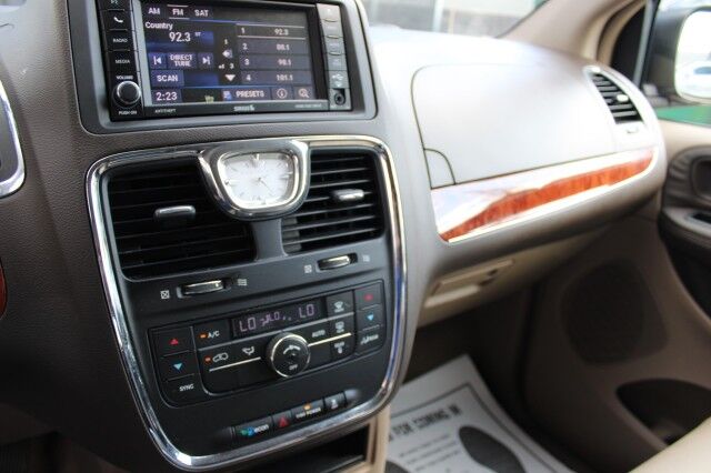 2015 Chrysler Town & Country Touring Melbourne FL