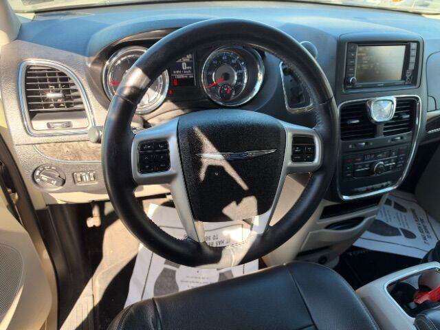 2015 Chrysler Town & Country