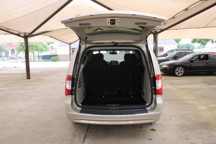 2015 Chrysler Town & Country Touring Plano TX