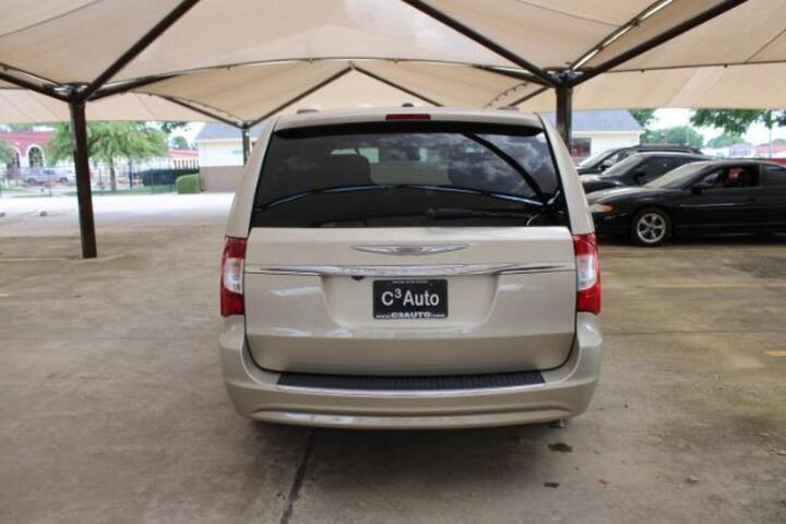 2015 Chrysler Town & Country Touring Plano TX
