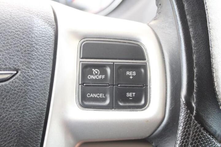 2015 Chrysler Town & Country Touring Plano TX