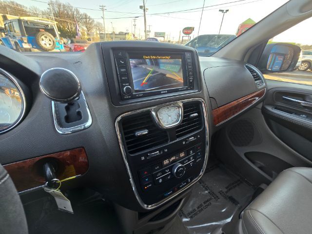 2015 Chrysler Town & Country Touring Saint Joseph MO