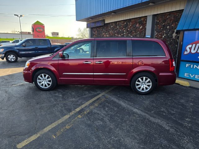 2015 Chrysler Town & Country Touring Saint Joseph MO
