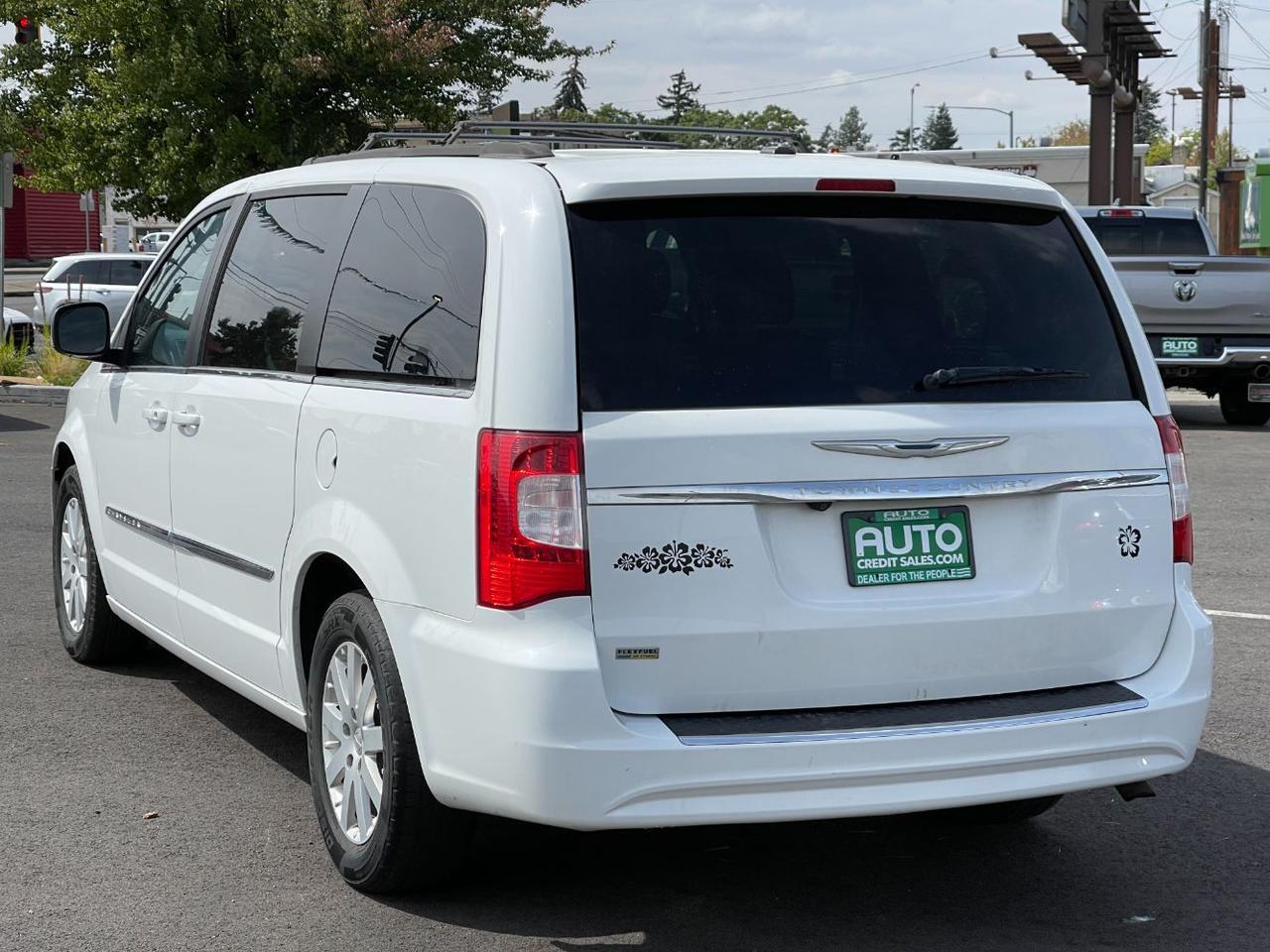 2015 Chrysler Town & Country Touring Spokane, WA