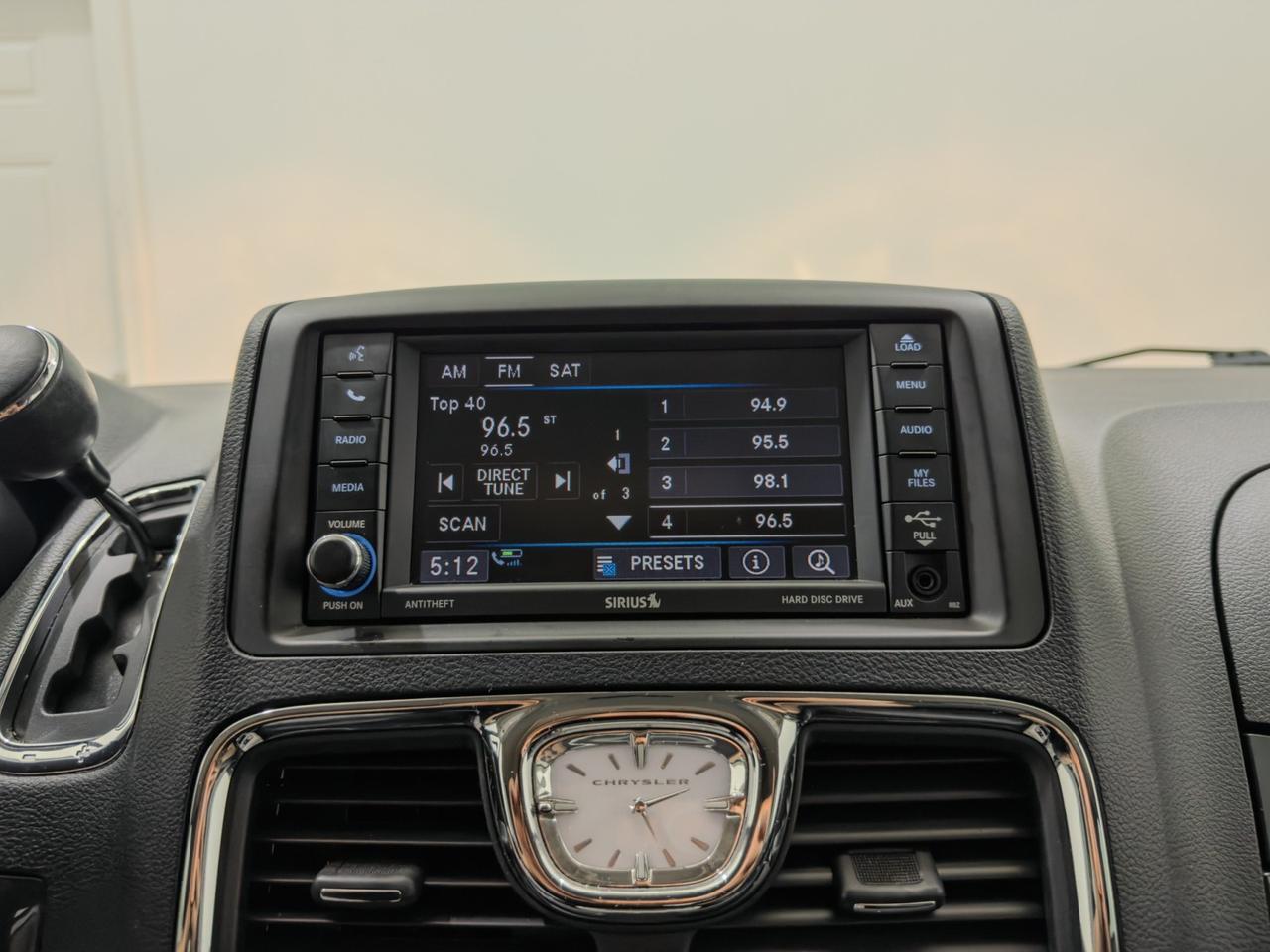 2015 Chrysler Town & Country Touring Tallmadge OH