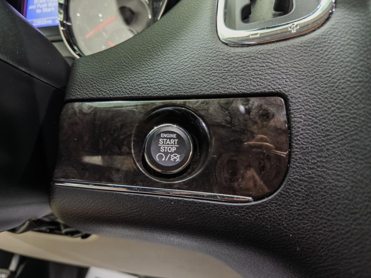 2015 Chrysler Town & Country Touring Tallmadge OH