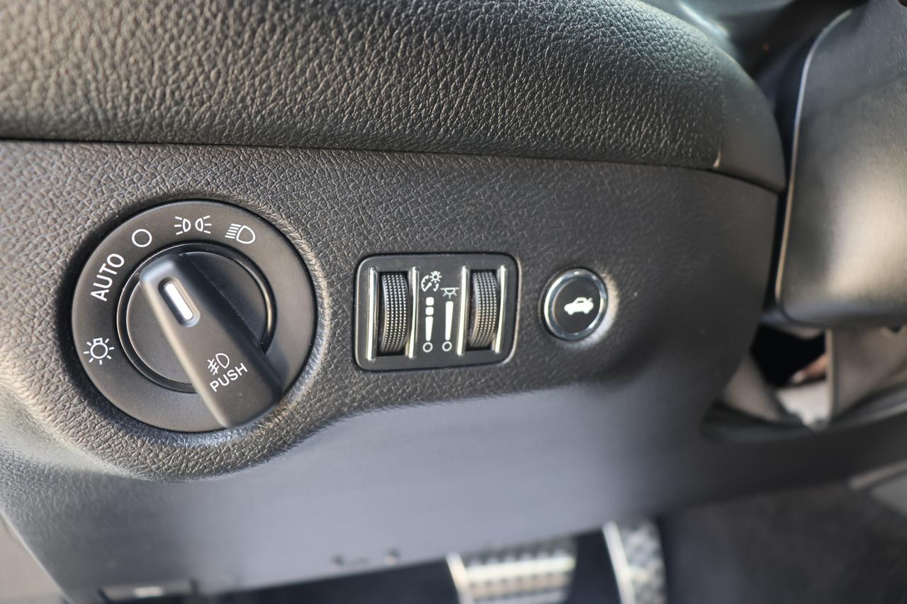 2015 DODGE CHALLENGER SXT PLUS Houston TX