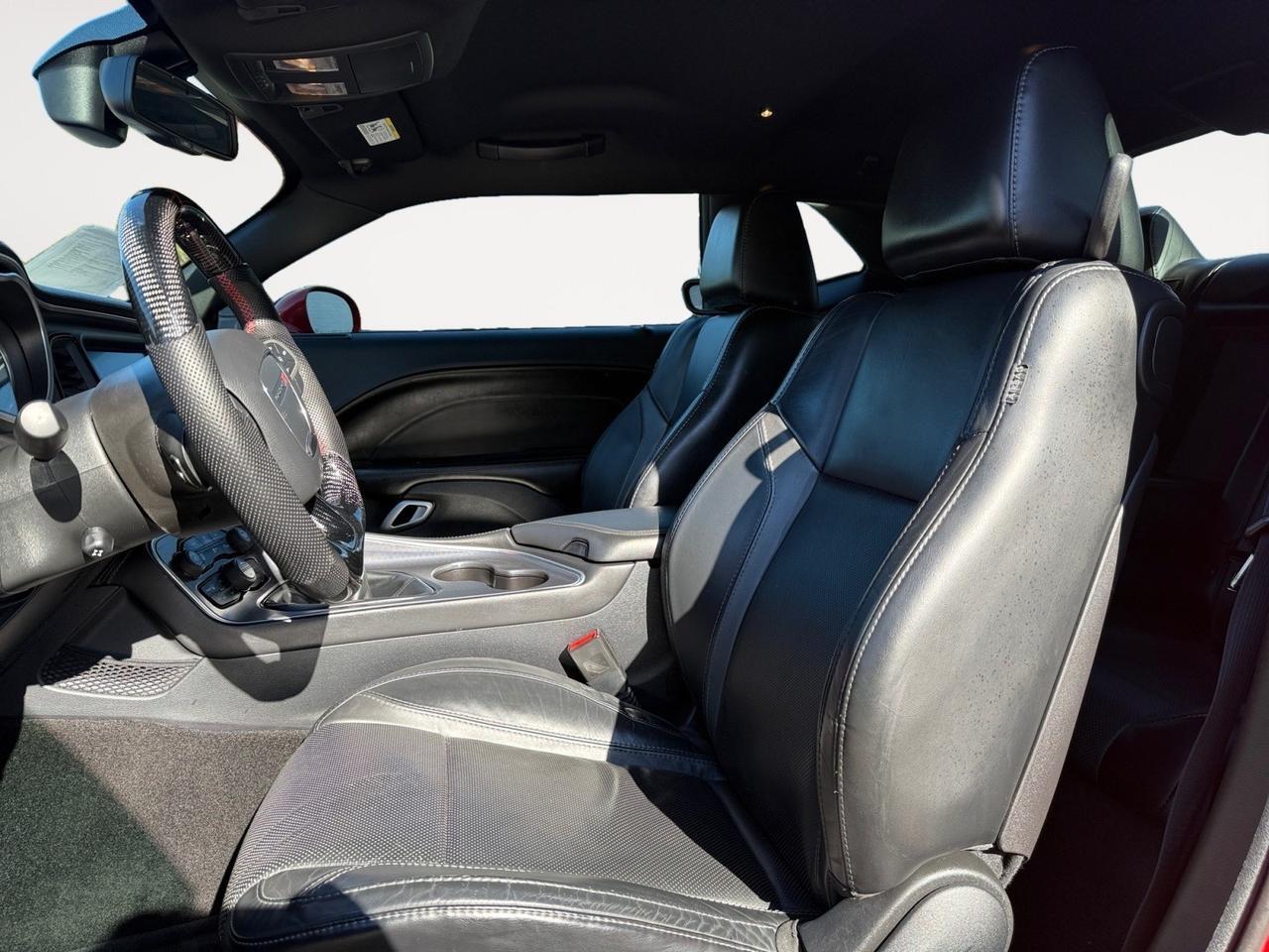 2015 Dodge Challenger R/T PLUS, 5.7L V8 HEMI, SUPER TRACK PAK, ALPINE SOUND SYSTEM, BLUETOOTH, SIRIUS XM, KEYLESS START, NAVIGATION, OWN THE ROAD IN THIS CHALLENGER- TEST DRIVE IT TODAY!!!!