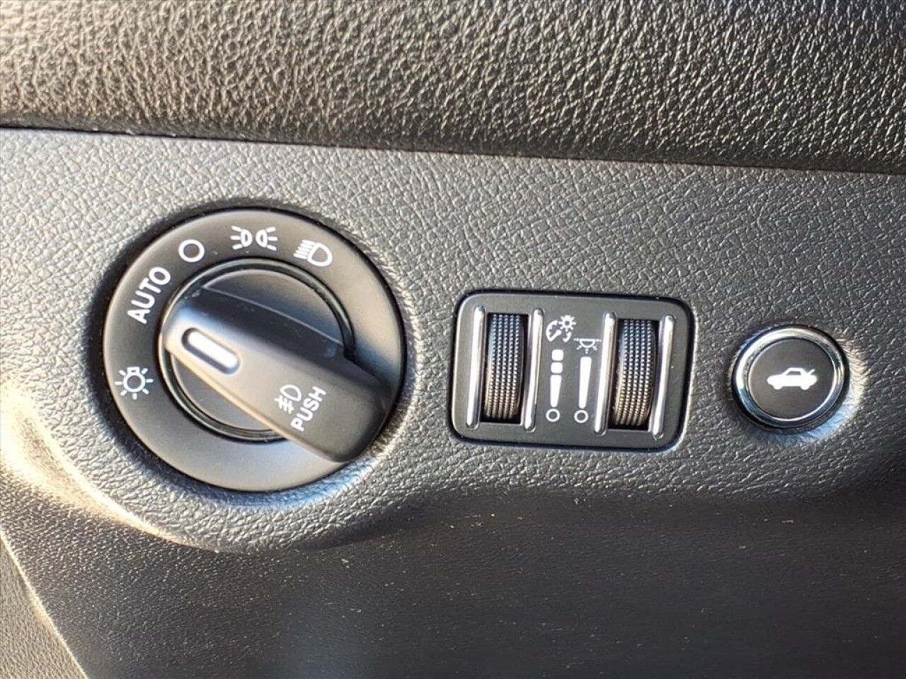 2015 Dodge Challenger R/T Plus Uvalde TX