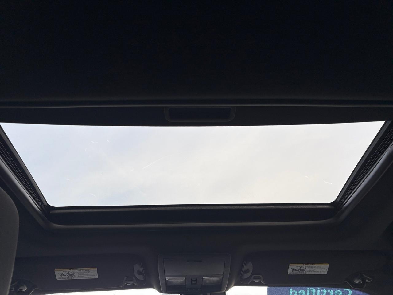 2015 Dodge Challenger R/T Shaker, PADDLE SHIFTERS, SUNROOF, HEATED MIRRORS WITH BLIND SPOT ALERT, MANUAL SPORT MODE, NAVIGATION, ONLY 44K MILES, CHALLENGE YOURSELF TO TAKE THIS HOME! Virginia Beach VA