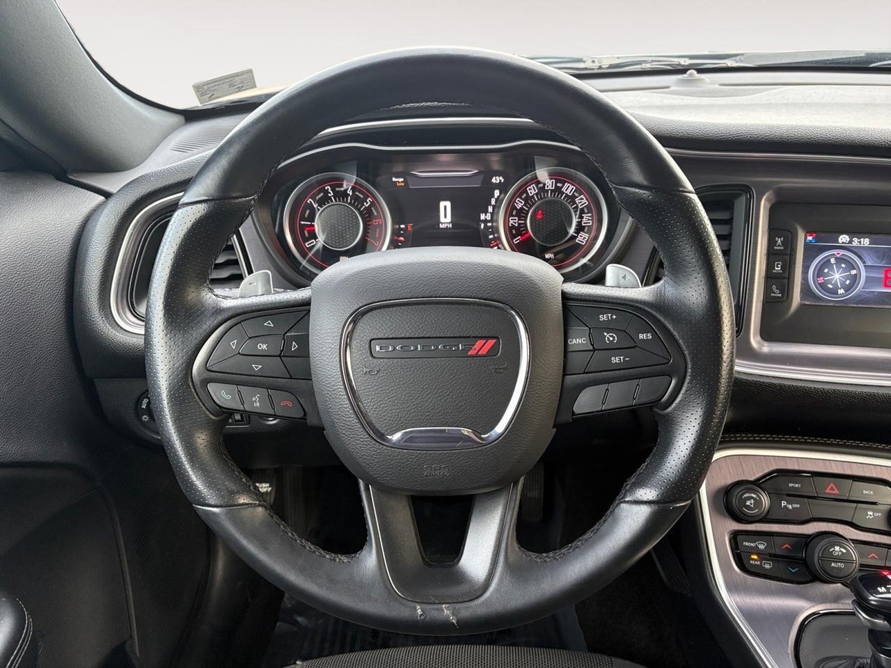 2015 Dodge Challenger R/T Shaker, PADDLE SHIFTERS, SUNROOF, HEATED MIRRORS WITH BLIND SPOT ALERT, MANUAL SPORT MODE, NAVIGATION, ONLY 44K MILES, CHALLENGE YOURSELF TO TAKE THIS HOME! Virginia Beach VA