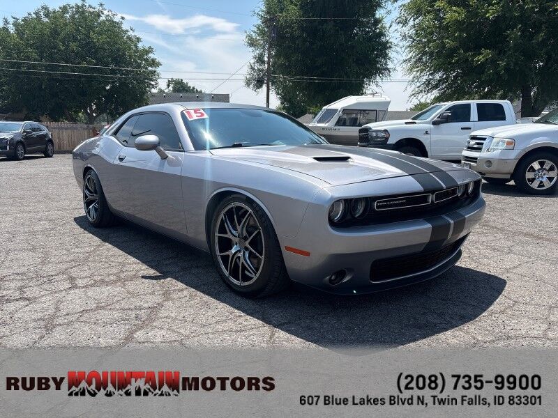 2015 Dodge Challenger R/T Shaker