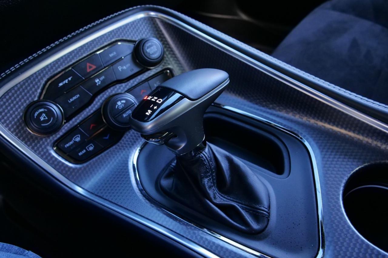 2015 Dodge Challenger SRT Hellcat / 6.2L V8 / Ventilated Seats! Lincolnton NC