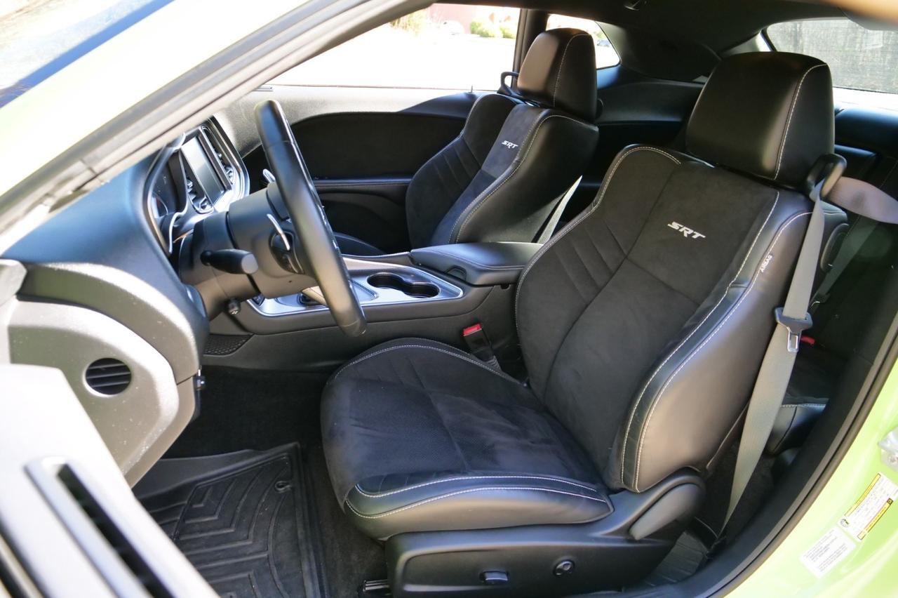 2015 Dodge Challenger SRT Hellcat / 6.2L V8 / Ventilated Seats! Lincolnton NC