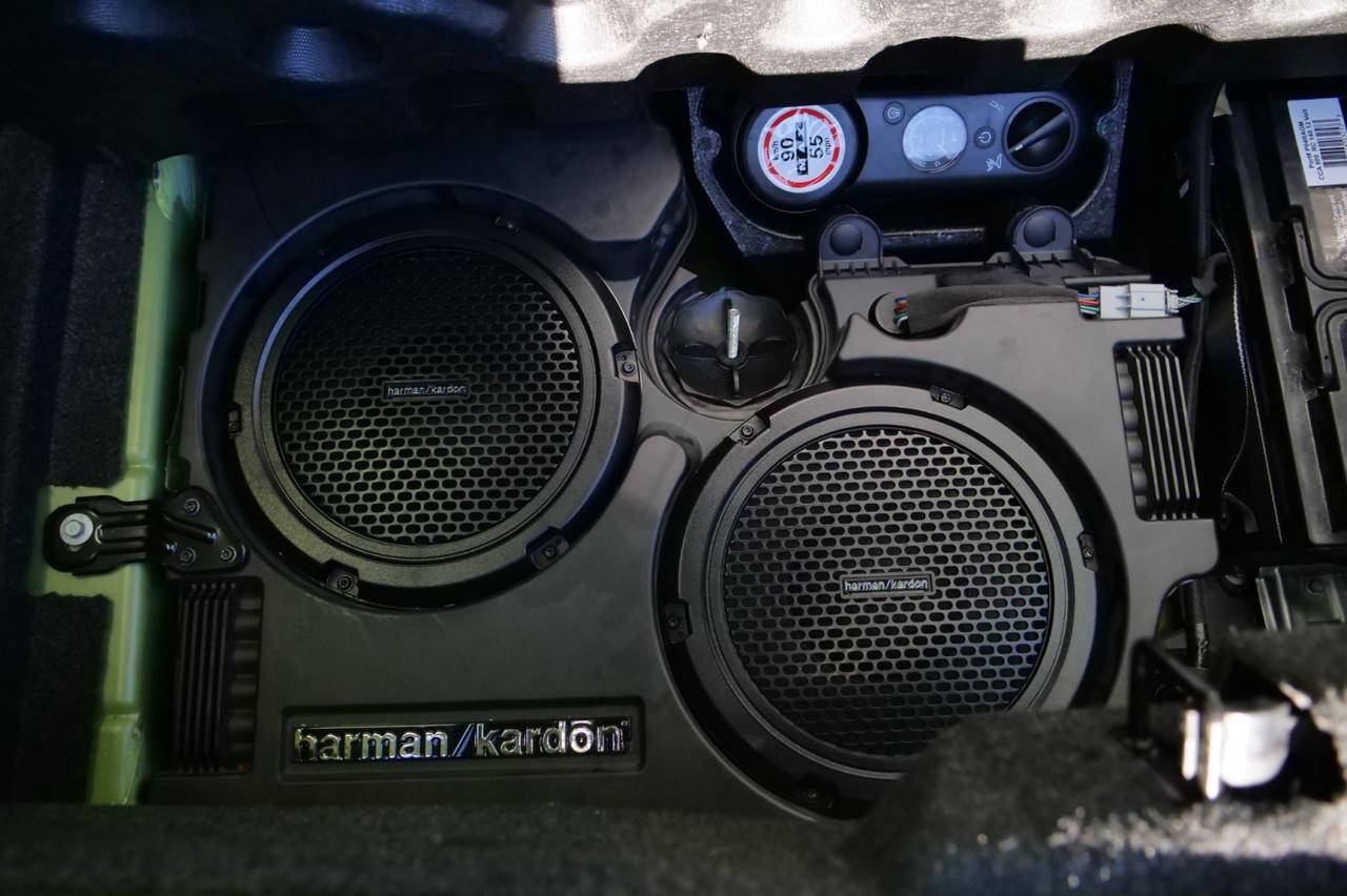 2015 Dodge Challenger SRT Hellcat / 6.2L V8 / Ventilated Seats! Lincolnton NC