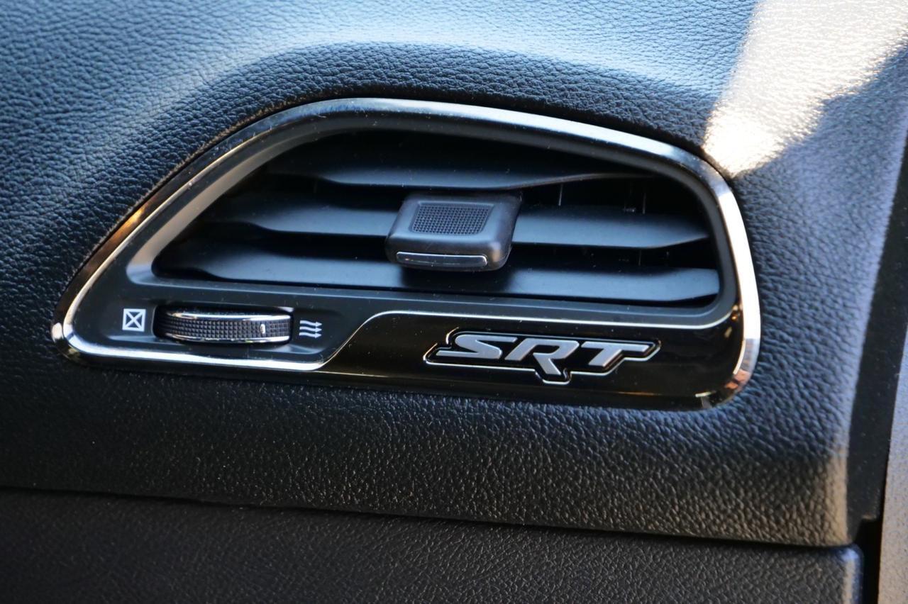 2015 Dodge Challenger SRT Hellcat / 6.2L V8 / Ventilated Seats! Lincolnton NC