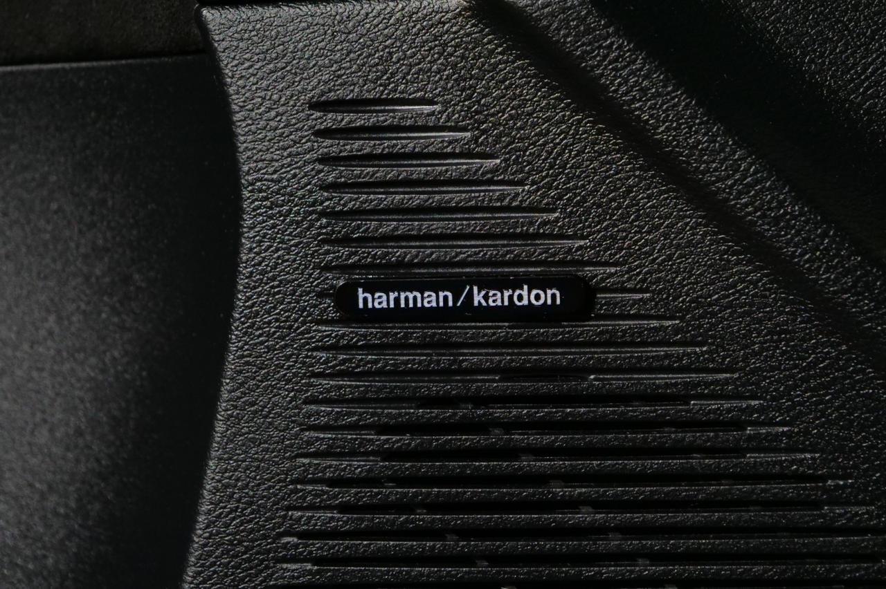 2015 Dodge Challenger SRT Hellcat / 6.2L V8 / Ventilated Seats! Lincolnton NC