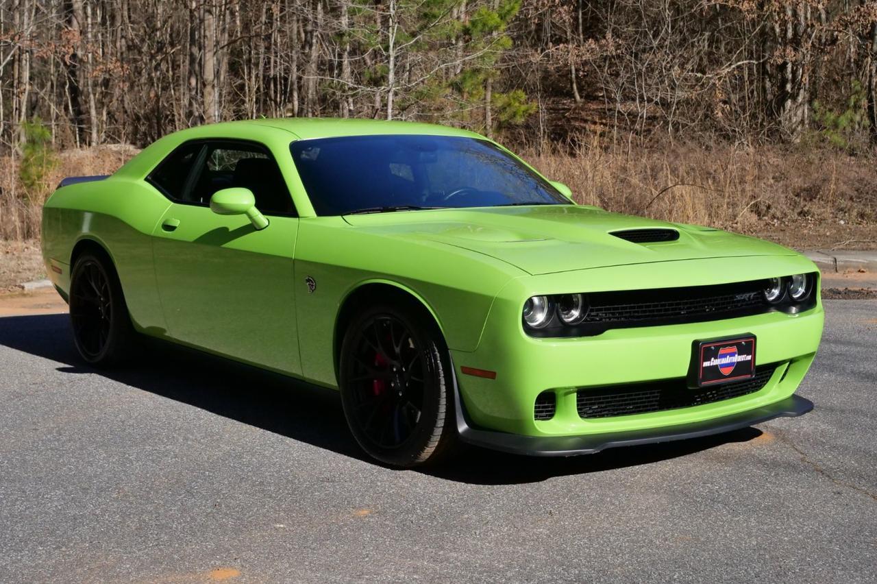 2015 Dodge Challenger SRT Hellcat / 6.2L V8 / Ventilated Seats! Lincolnton NC