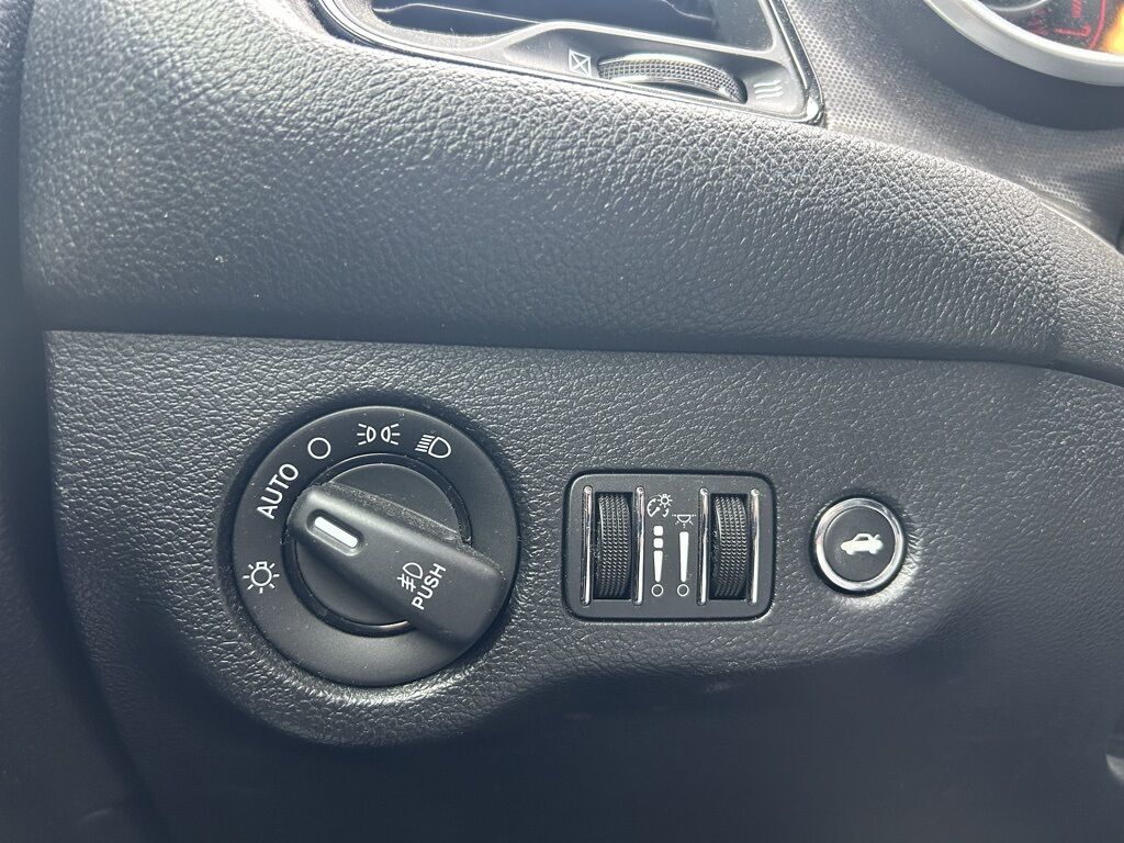 2015 Dodge Challenger SXT Crestwood KY