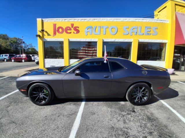 2015 Dodge Challenger SXT Plus