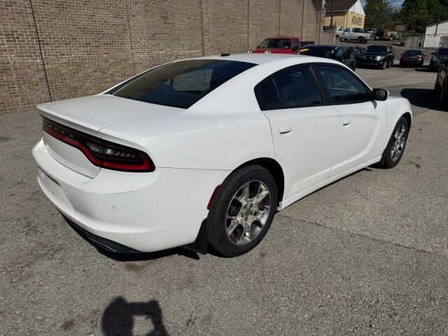 2015 Dodge Charger SE