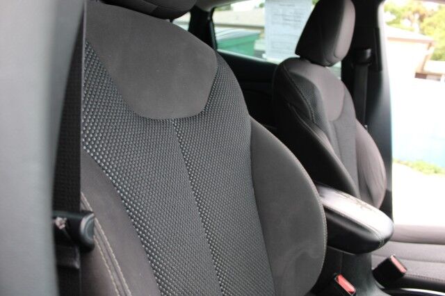 2015 Dodge Dart SXT photo 12