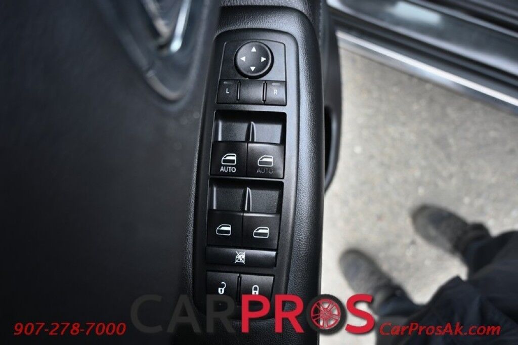 2015 Dodge Durango SXT - AWD - Popular Pkg - Keyless Entry & Push to Start - Heated Cloth Seats - Heated Steering Wheel - Back up Camera & Park Assist - 3rd Row - Seats 7 - Back Up Camera - Tow Pkg - Low Miles Anchorage AK