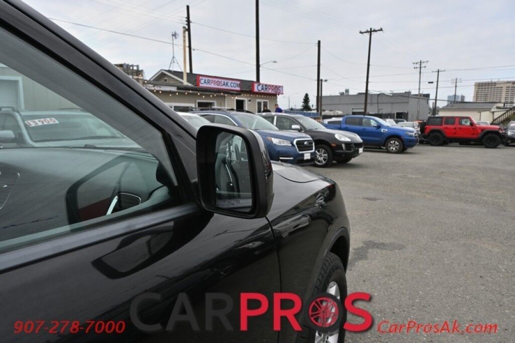 2015 Dodge Durango SXT - AWD - Popular Pkg - Keyless Entry & Push to Start - Heated Cloth Seats - Heated Steering Wheel - Back up Camera & Park Assist - 3rd Row - Seats 7 - Back Up Camera - Tow Pkg - Low Miles Anchorage AK