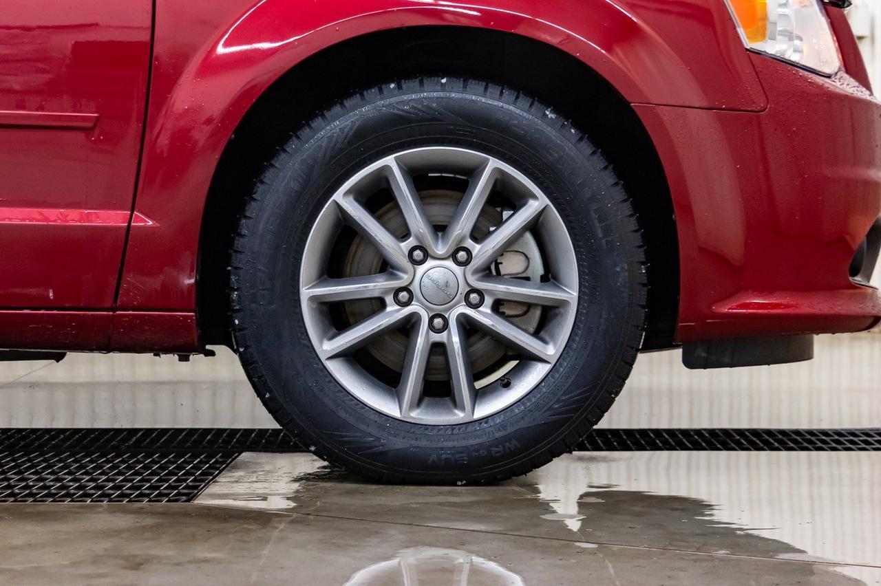 2015 Dodge Grand Caravan 30th Anniversary DVD BCam Red Deer AB