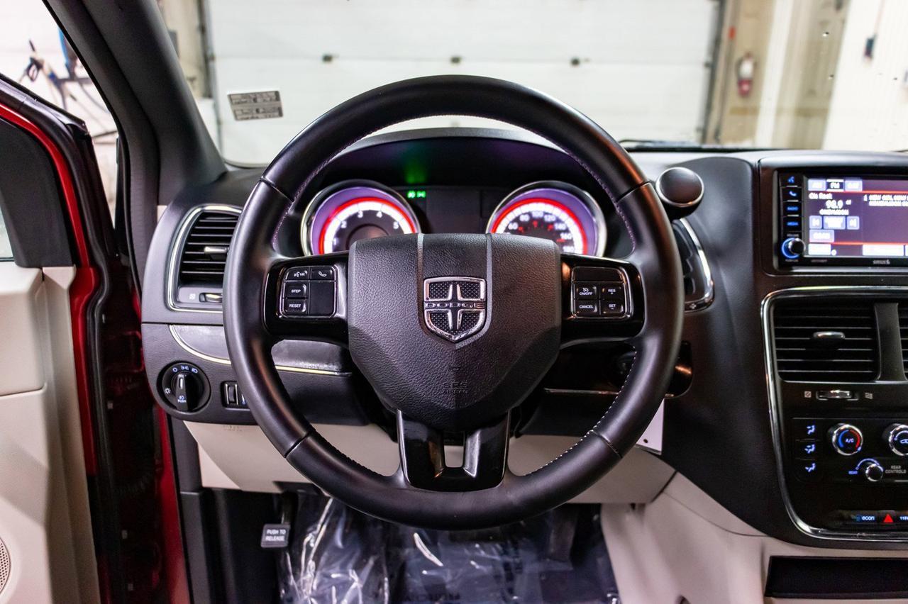 2015 Dodge Grand Caravan 30th Anniversary DVD BCam Red Deer AB