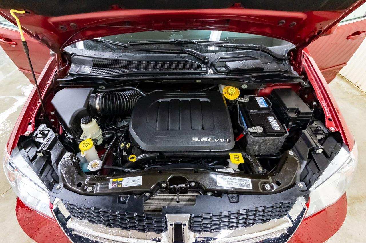 2015 Dodge Grand Caravan 30th Anniversary DVD BCam Red Deer AB