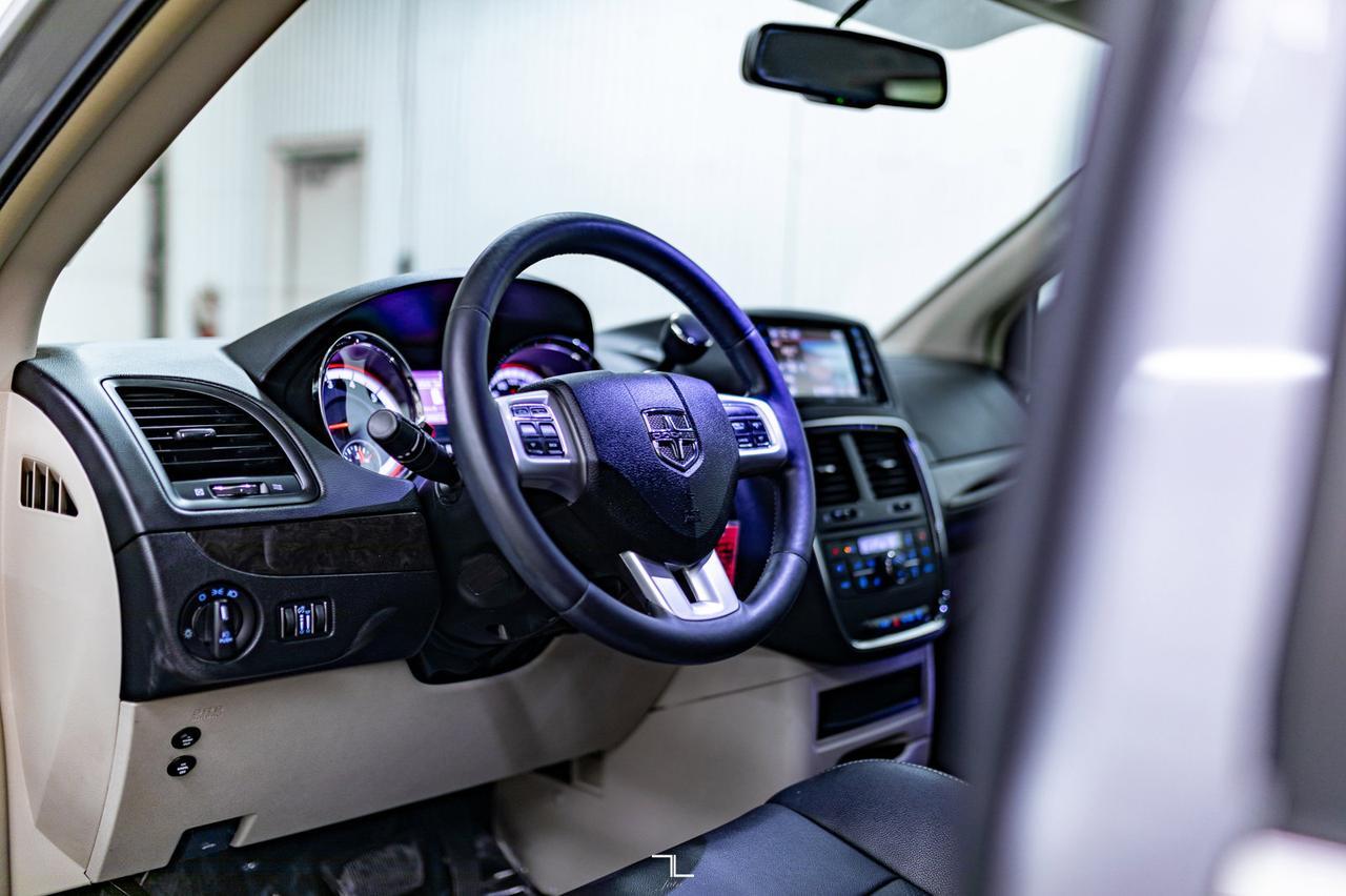 2015 Dodge Grand Caravan Crew Plus Wheelchair Conversion Leather Nav BCam Red Deer AB