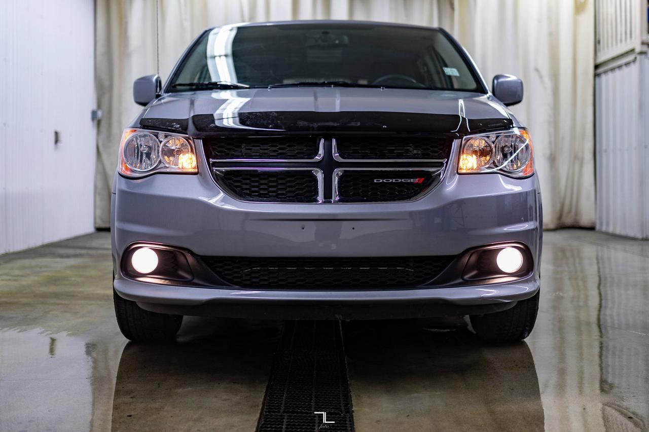 2015 Dodge Grand Caravan Crew Plus Wheelchair Conversion Leather Nav BCam Red Deer AB