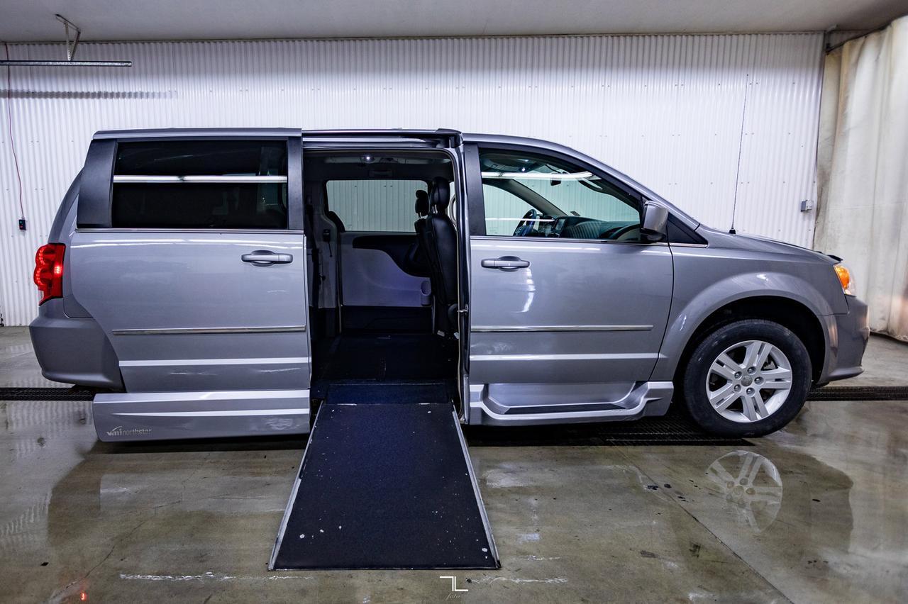 2015 Dodge Grand Caravan Crew Plus Wheelchair Conversion Leather Nav BCam Red Deer AB