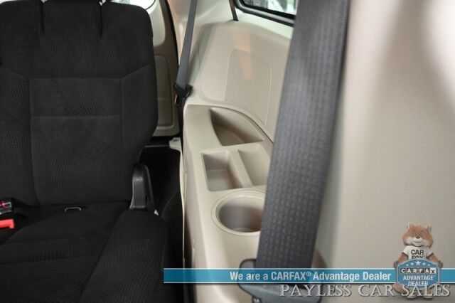 2015 Dodge Grand Caravan SE / 3.6L V6 / Premium Cloth Seats / Power Locks, Windows & Mirrors / Aux Input / Rear Captain Chairs / 3rd Row / Seats 7 / Cruise Control / Tow Pkg / 25 MPG / Only 46k Miles / 1-Owner Anchorage AK