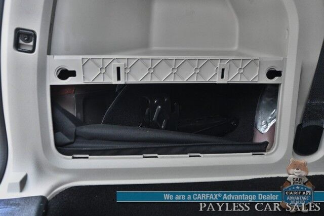 2015 Dodge Grand Caravan SE / 3.6L V6 / Premium Cloth Seats / Power Locks, Windows & Mirrors / Aux Input / Rear Captain Chairs / 3rd Row / Seats 7 / Cruise Control / Tow Pkg / 25 MPG / Only 46k Miles / 1-Owner Anchorage AK