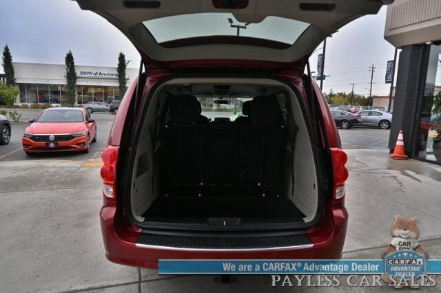 2015 Dodge Grand Caravan SE / 3.6L V6 / Premium Cloth Seats / Power Locks, Windows & Mirrors / Aux Input / Rear Captain Chairs / 3rd Row / Seats 7 / Cruise Control / Tow Pkg / 25 MPG / Only 46k Miles / 1-Owner Anchorage AK