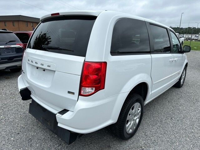 2015 Dodge Grand Caravan SE Braun Rear Load Wheelchair Van Ashland VA