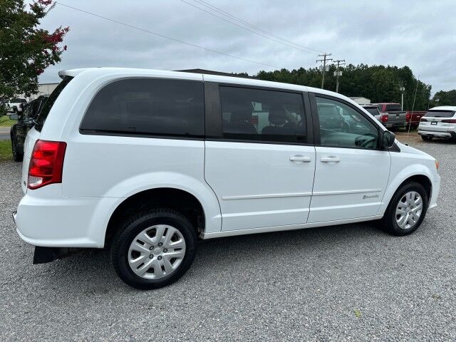 2015 Dodge Grand Caravan SE Braun Rear Load Wheelchair Van Ashland VA