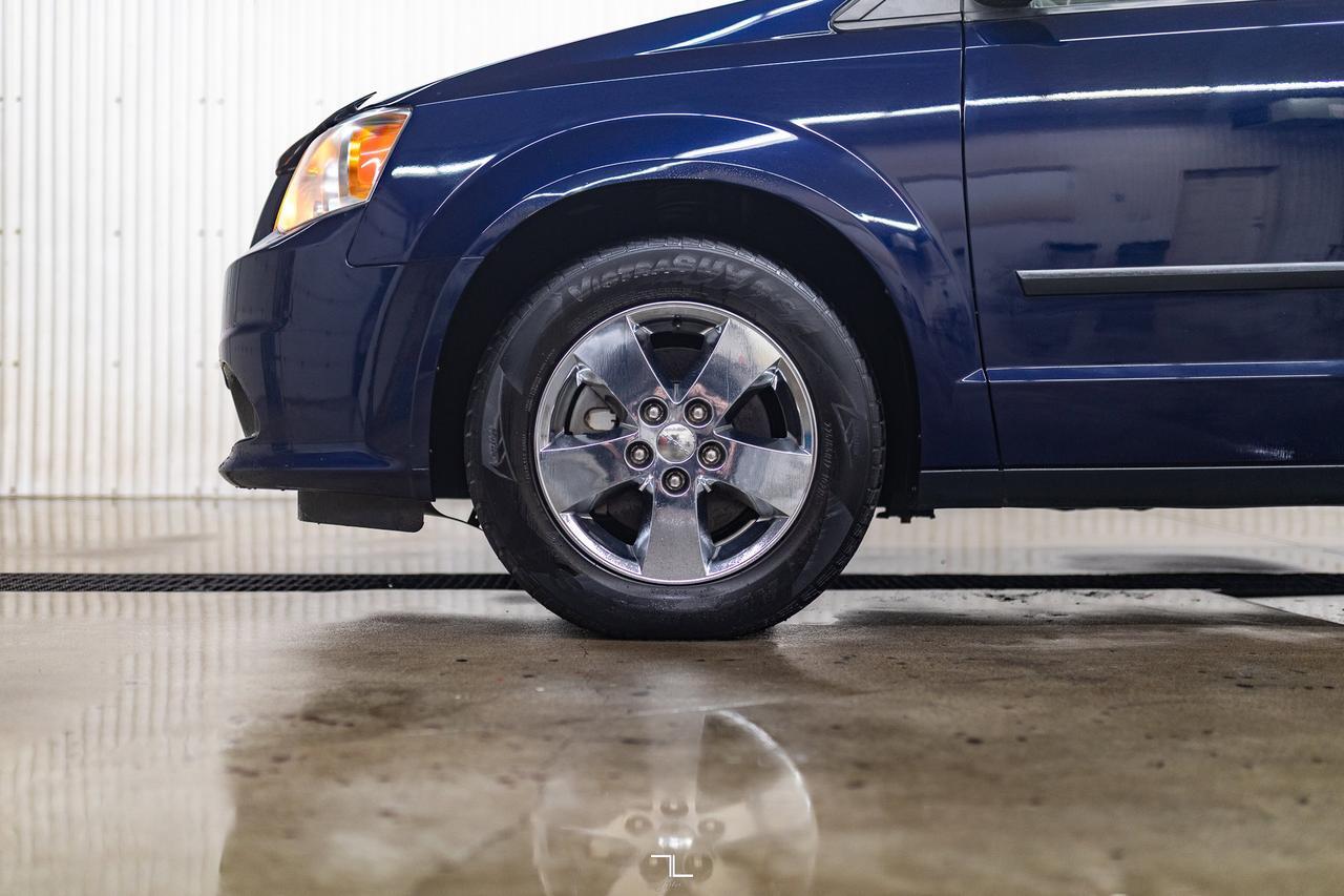 2015 Dodge Grand Caravan SE Red Deer AB