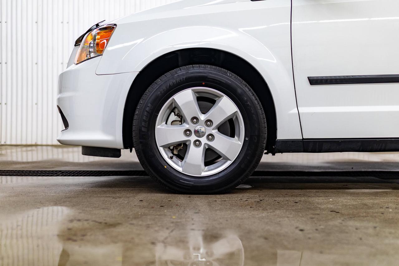 2015 Dodge Grand Caravan SE Red Deer AB