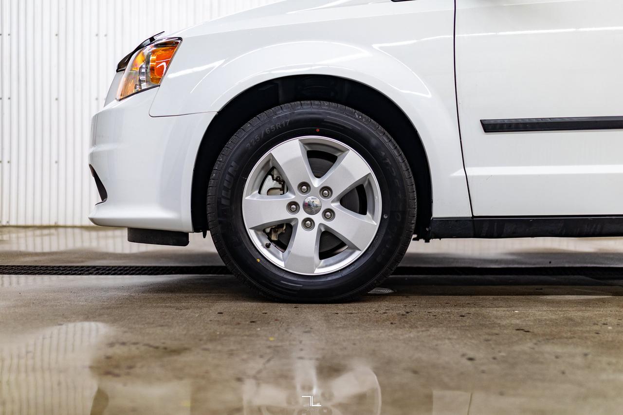 2015 Dodge Grand Caravan SE Red Deer AB