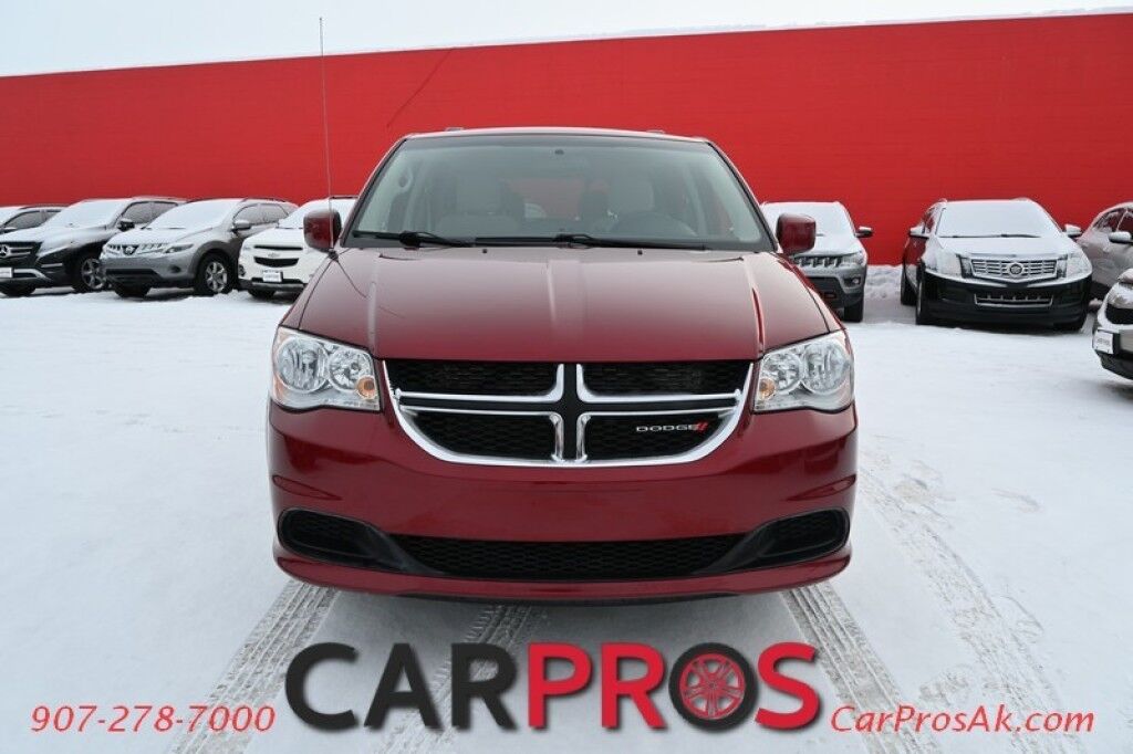 2015 Dodge Grand Caravan SXT - 3.6L V6 - Remote Start - Power Rear Sliding Doors - Power Liftgate - Keyless Entry - 2nd Row Captain Seats - 3rd Row - Seats 7 - Tow Pkg - 1 Owner
