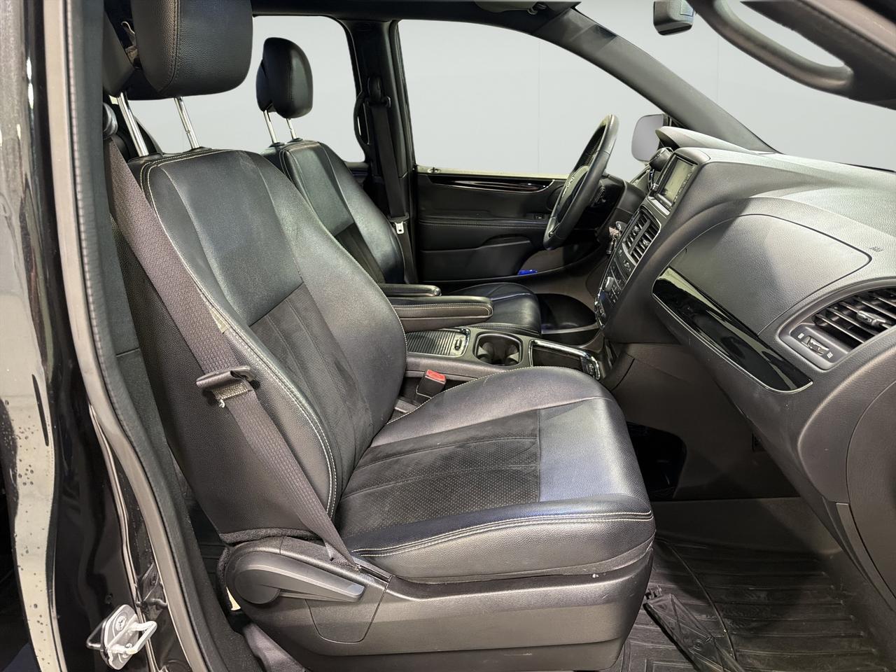 2015 Dodge Grand Caravan SXT Plus San Antonio TX
