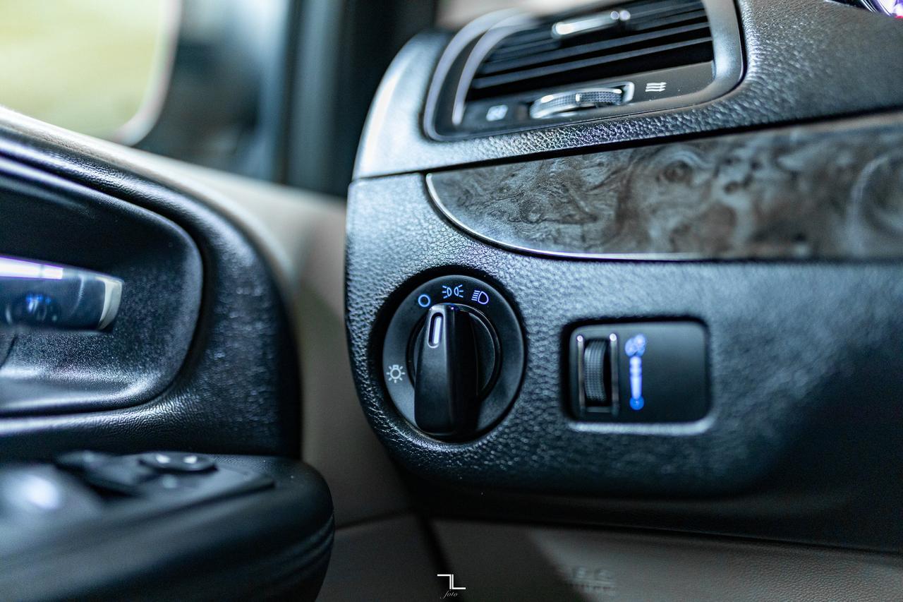 2015 Dodge Grand Caravan SXT Stow N' Go Red Deer AB